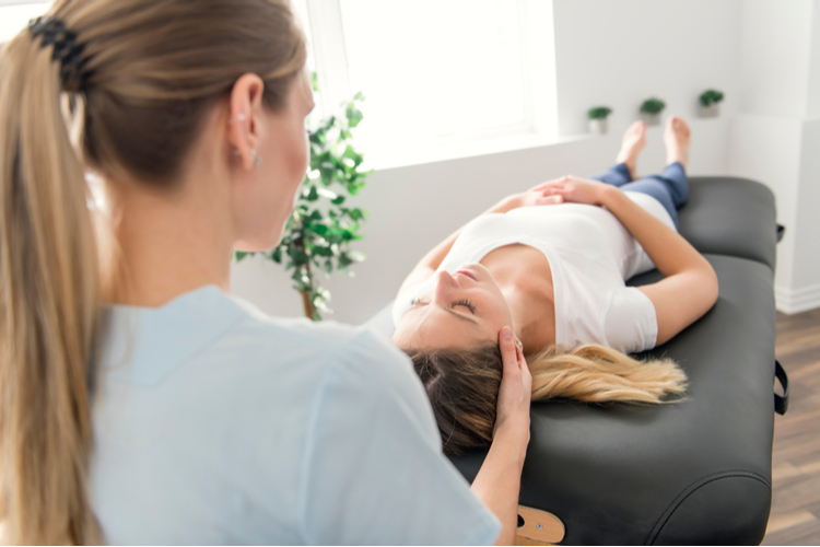 自分も健康体に！整体師・カイロのお仕事