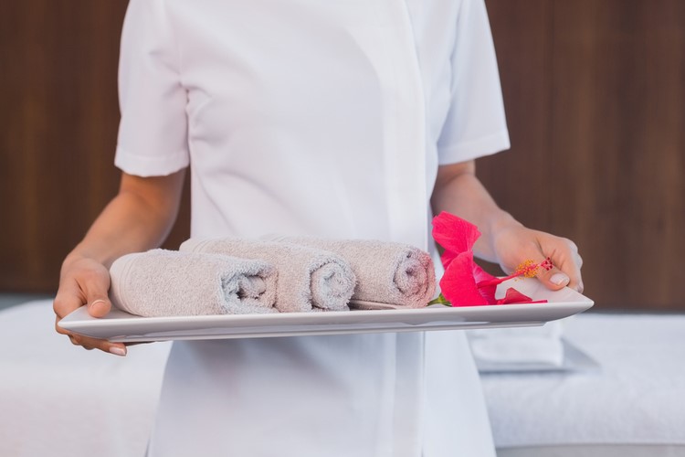 未経験から一人前のエステティシャンになるまでにはどれくらいかかる？